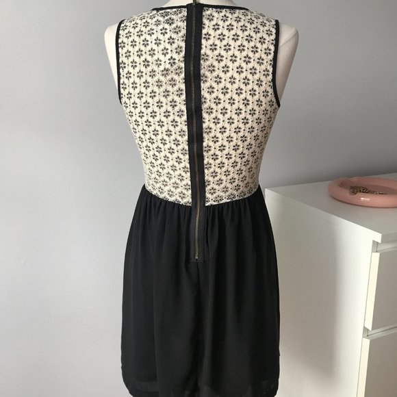 Black and Off-White Embroidered Mini Dress - Picture 3 of 7